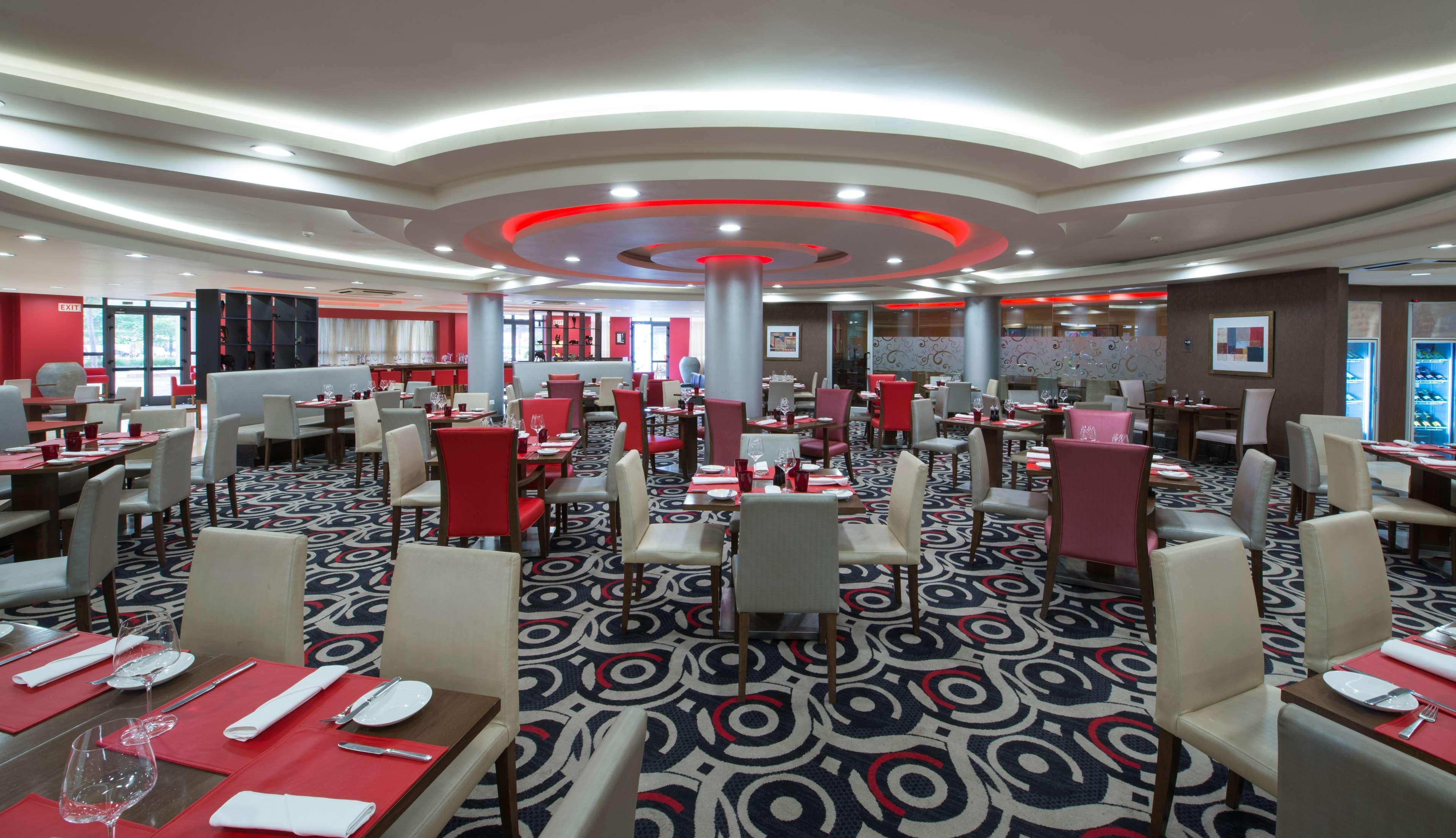 Radisson Blu Hotel Λουσάκα Εξωτερικό φωτογραφία Restaurant