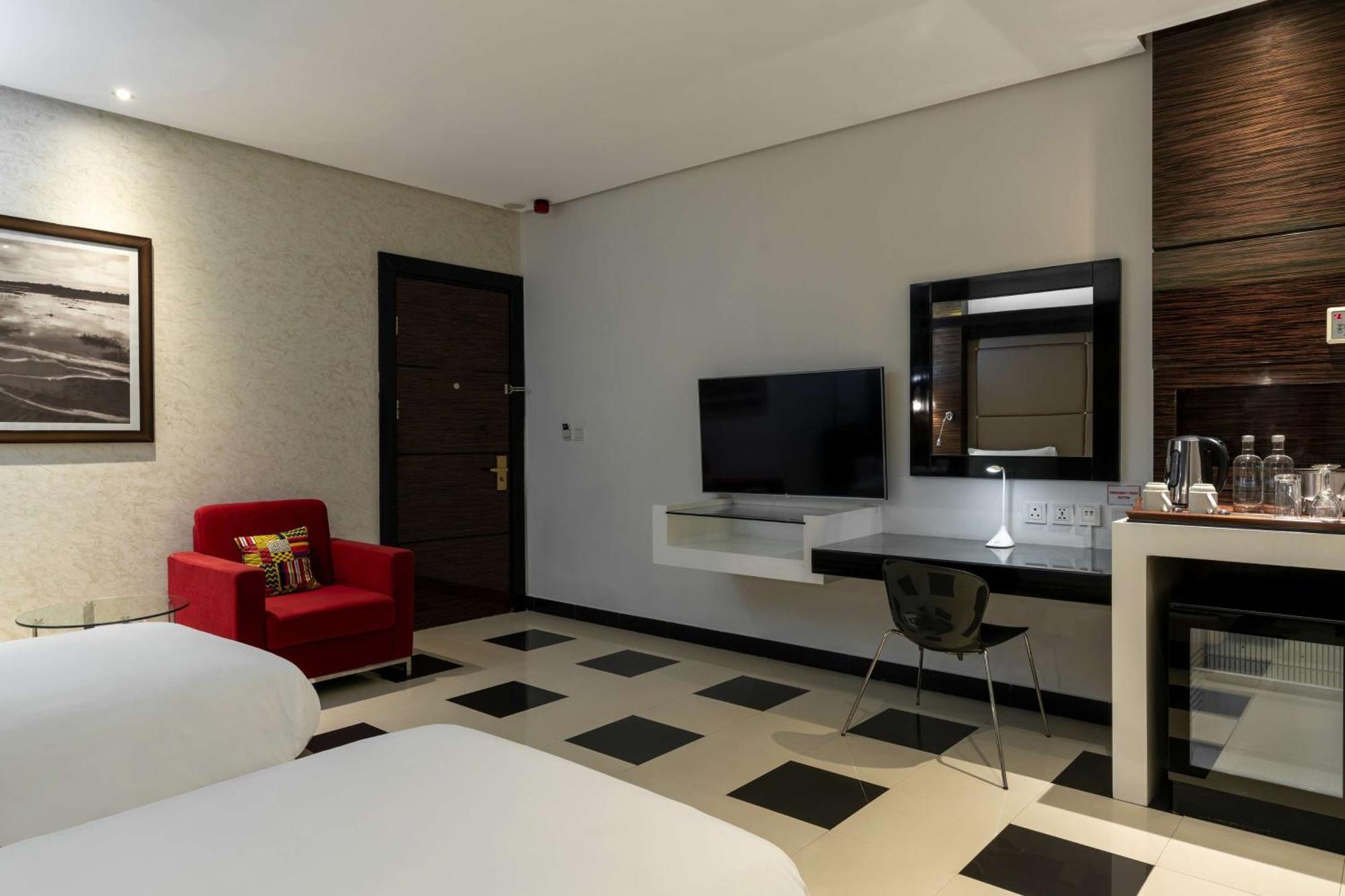 Radisson Blu Hotel Λουσάκα Εξωτερικό φωτογραφία A room at the hotel